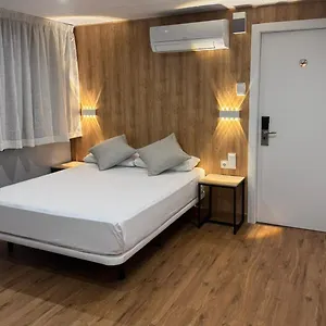 Medicis 2*, Barcelona Spanje