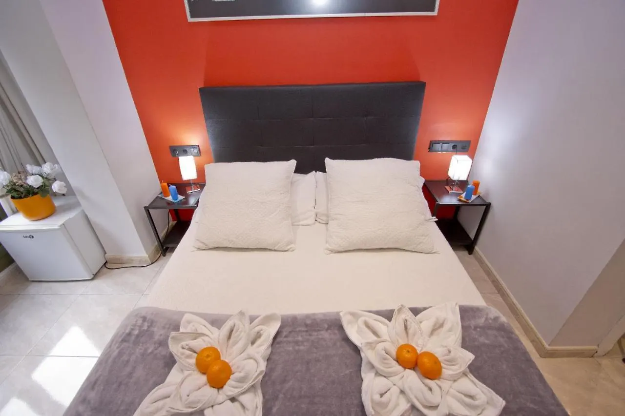 Barcelona City Centre Hostal 2*,  Испания